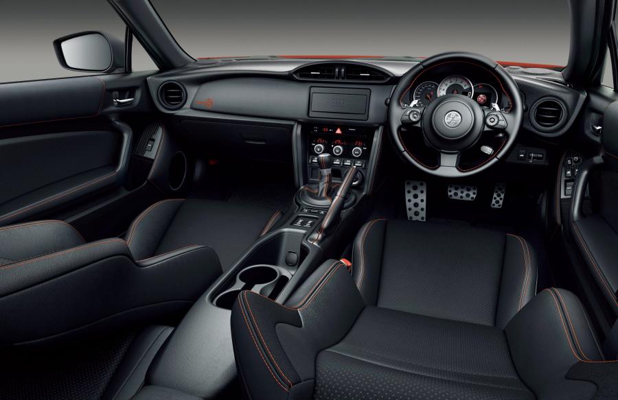 Торпедо Toyota GT 86 Solar Orange Limited 2017 года  (JP) (фото 3 из 4)